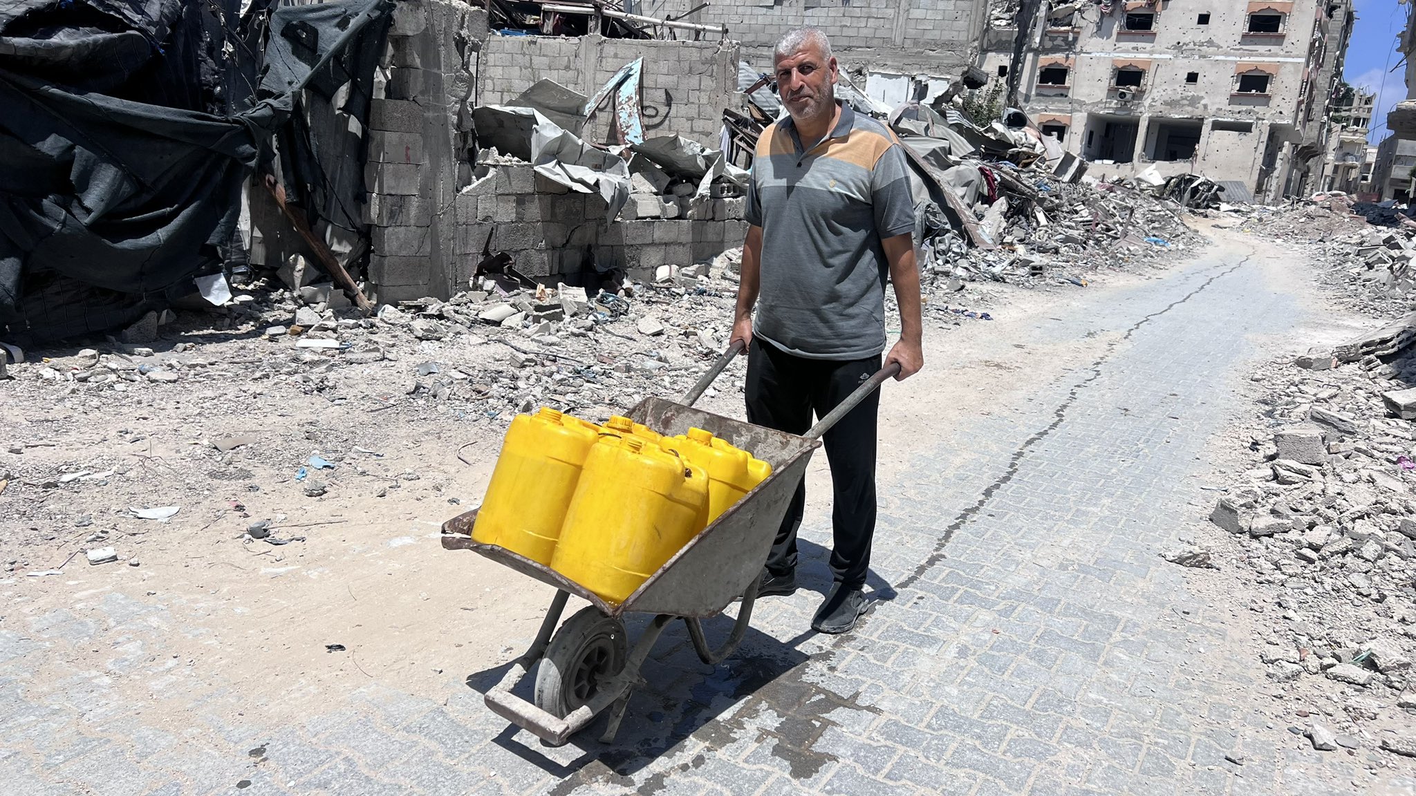 Displaced persons struggling for clean water access
