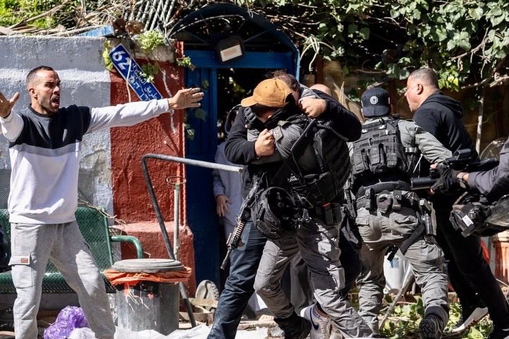 Four Palestinians injured in Israeli demolition operations in Silwan