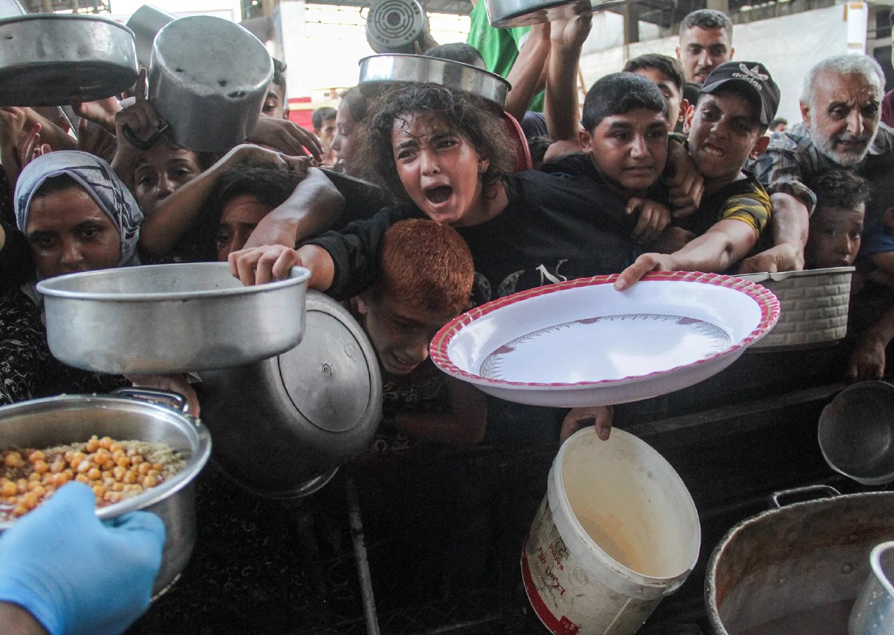 Minister warns of starvation crisis in Gaza as Ramadan approaches