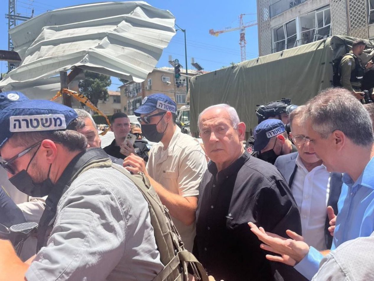 Netanyahu and Iranian Rocket Strikes on Tel Aviv