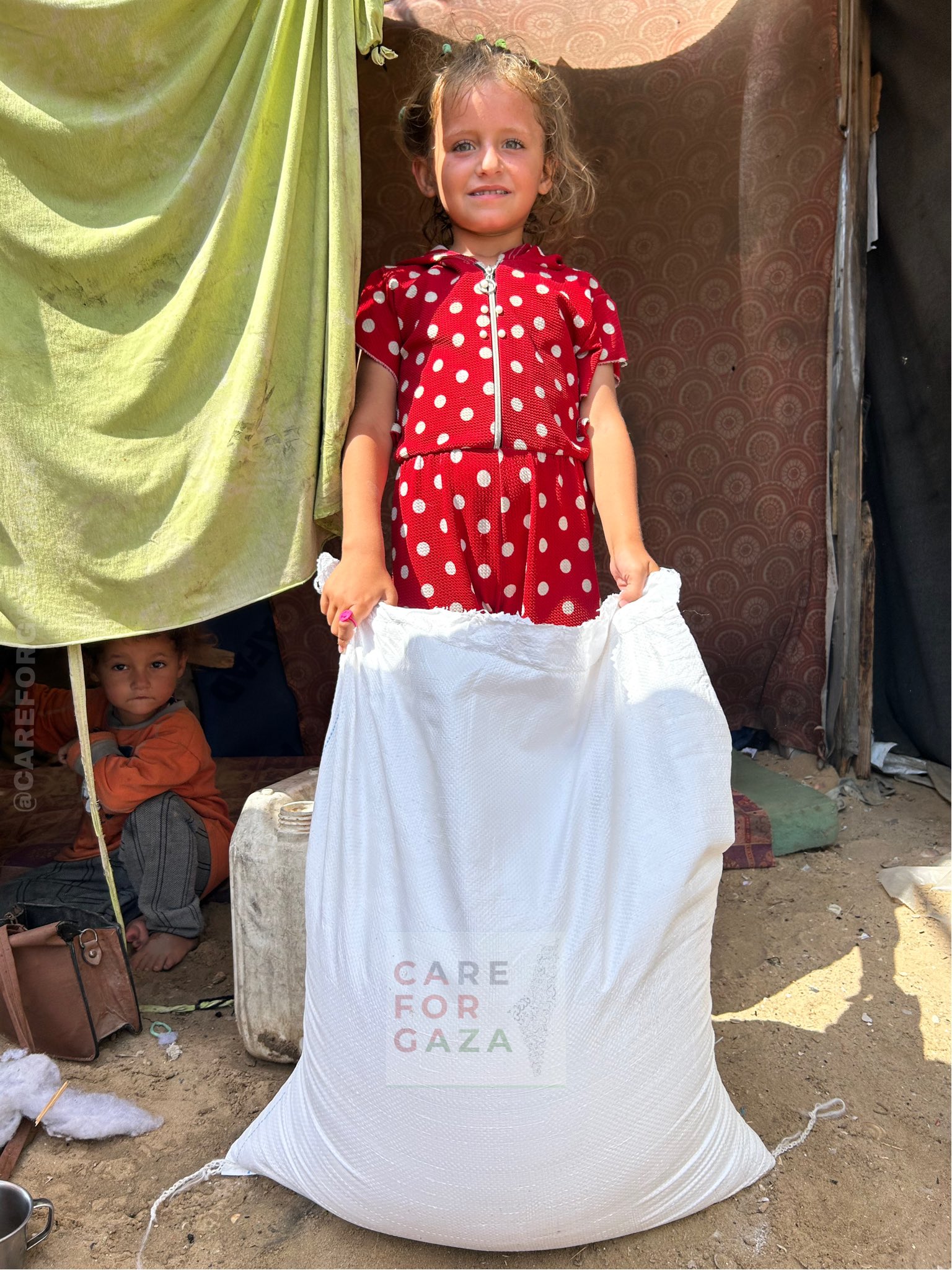 Flour Aid Delivered to Gaza Refugees Today