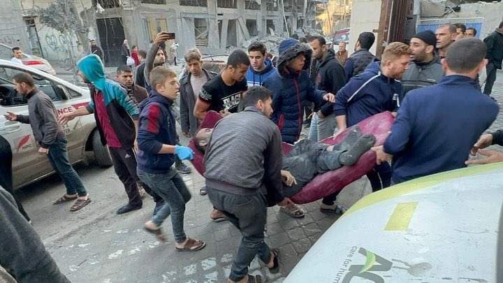 Israeli air strike in Jabalia kills and injures Palestinians