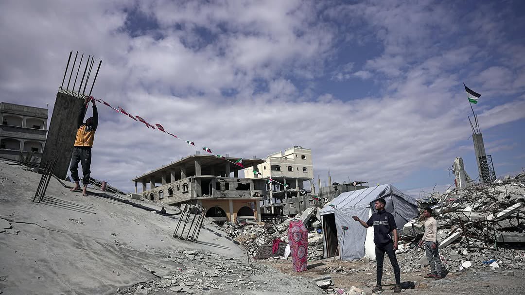 Palestinian Family Celebrates Ramadan Amid Gaza Destruction