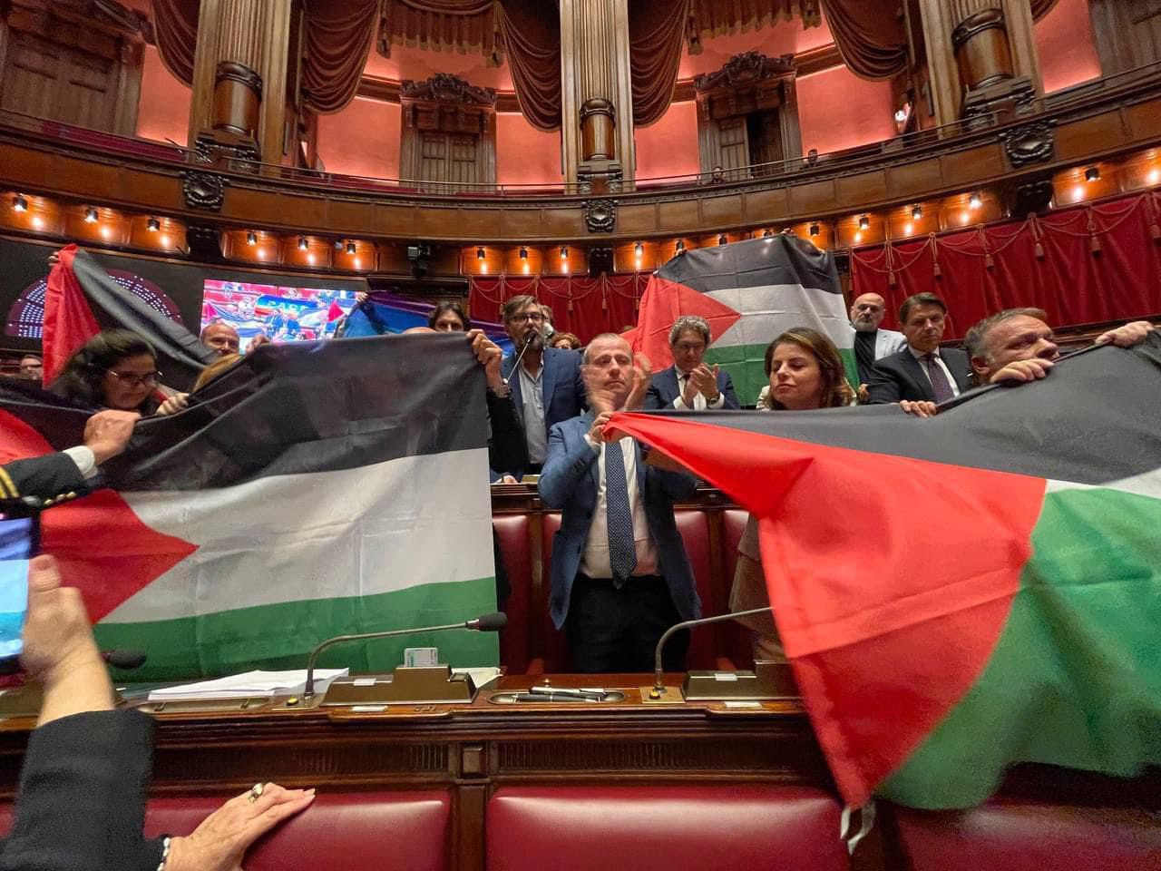 Palestinian flags displayed in Italian Parliament