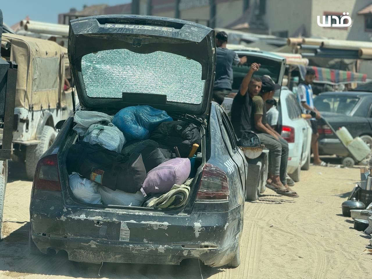 Palestinian families flee Khan Yunis amid Israeli aggression casualties