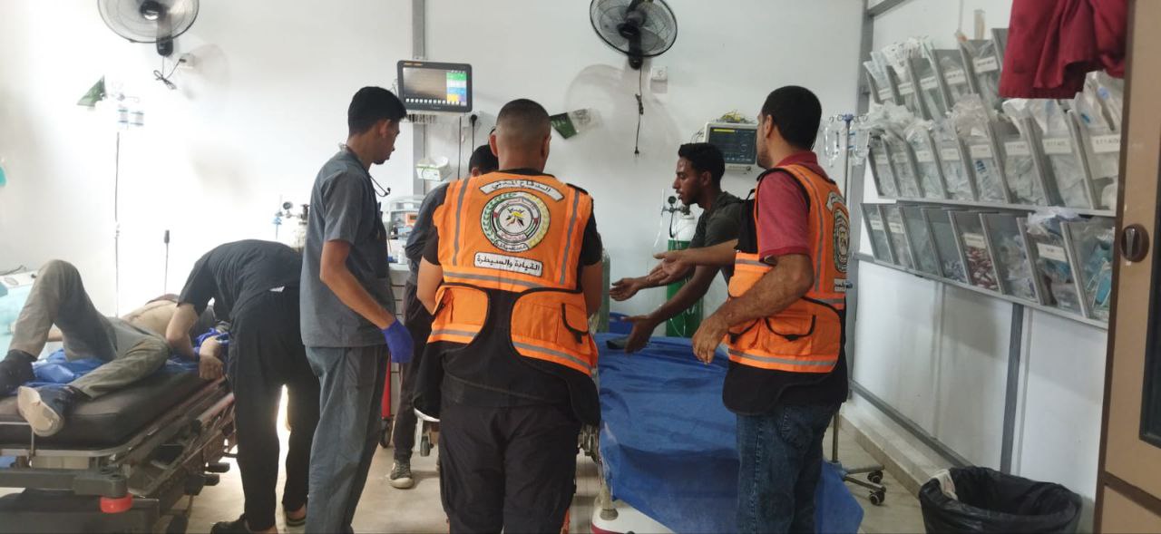 Civil Defense transfers four injured to hospital in Nuseirat