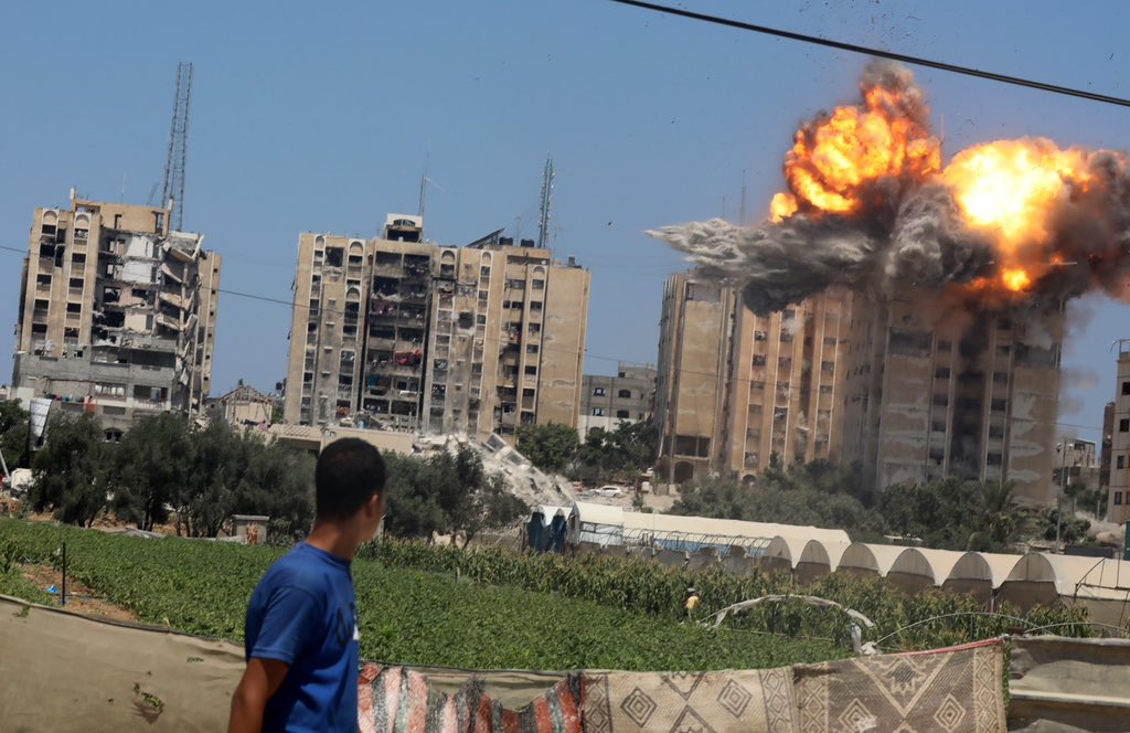 Israeli bombing of Al Nuseirat refugee camp continues seventh day