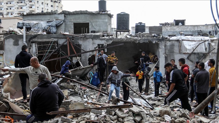 Israeli Forces Kill 40 Palestinians in Gaza Massacres