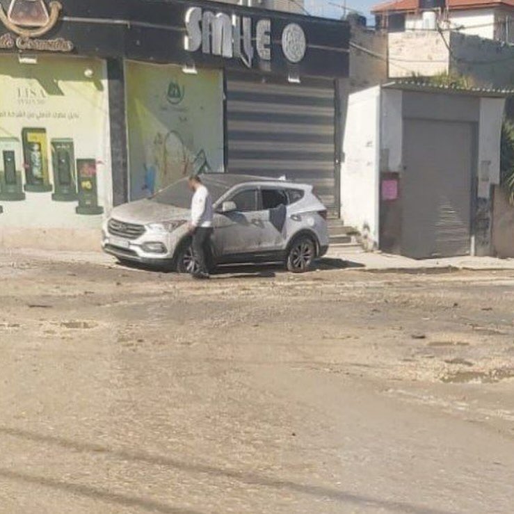 Israeli forces raid Jenin after airstrike on vehicle