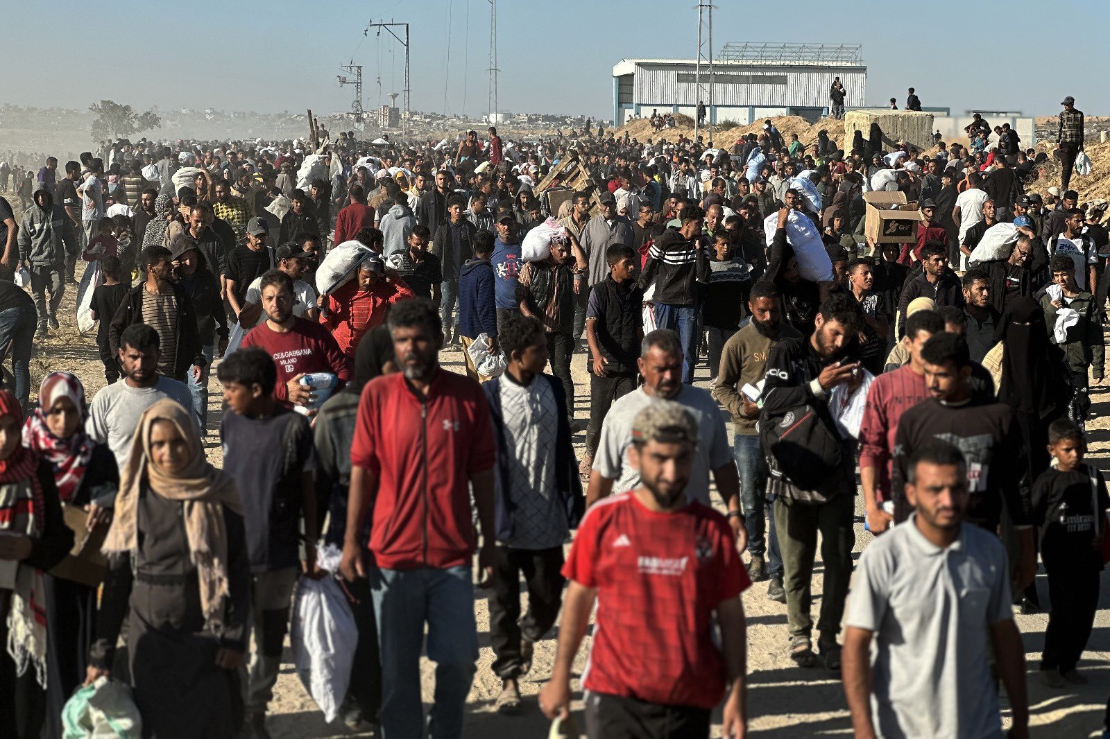 Israeli forces open fire on civilians at aid distribution point