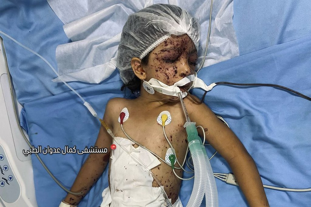 Gaza Airstrikes Kill Eleven in Refugee Camps