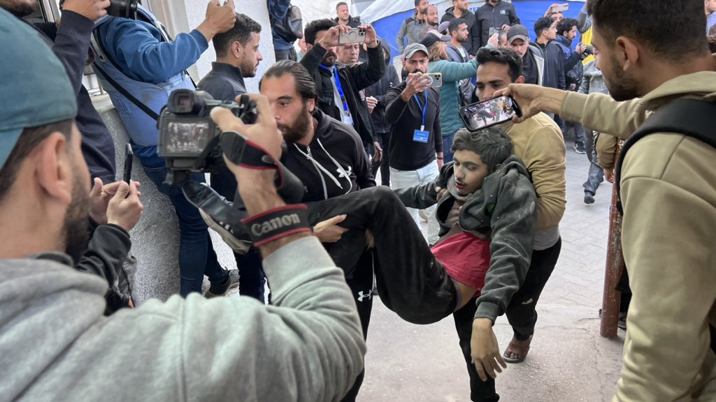 Israeli Forces Kill 30 Palestinians in Gaza