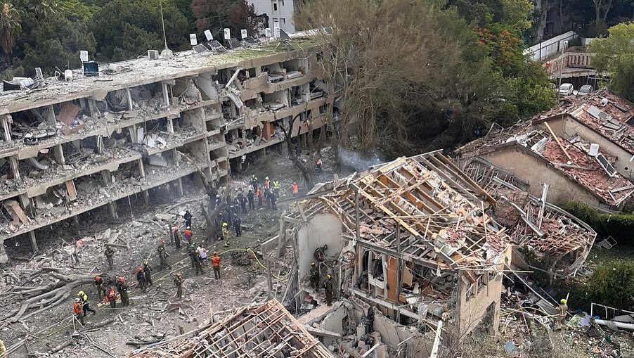 Iran Launches Missile Strike on Haifa and Tel Aviv