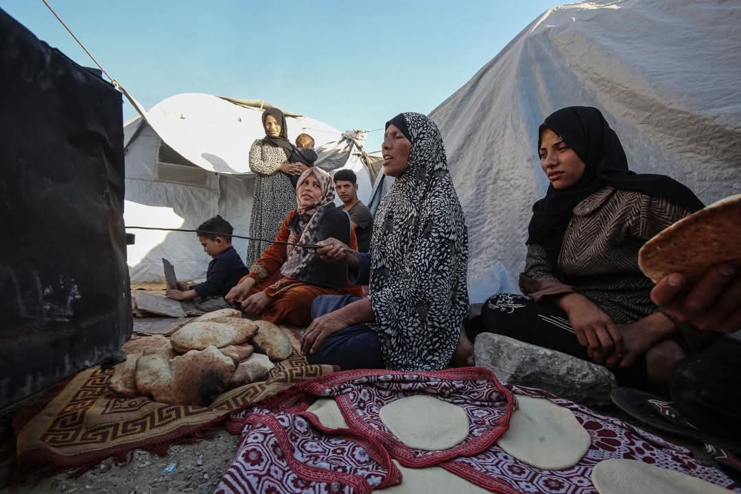 Women’s Struggle for Survival Baking Bread in Gaza War