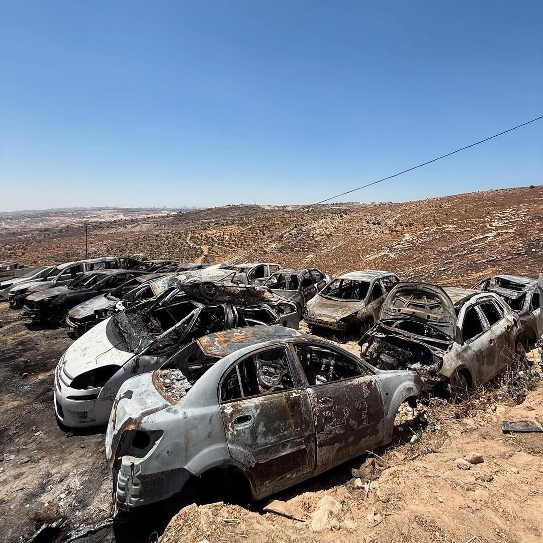 Israeli settlers set fire to vehicle scrapyard near Ramallah