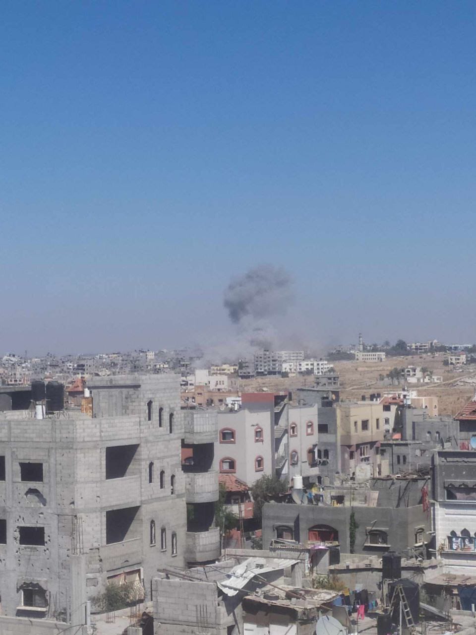 Israeli warplanes target Abu Hamda family home in Al-Bureij camp