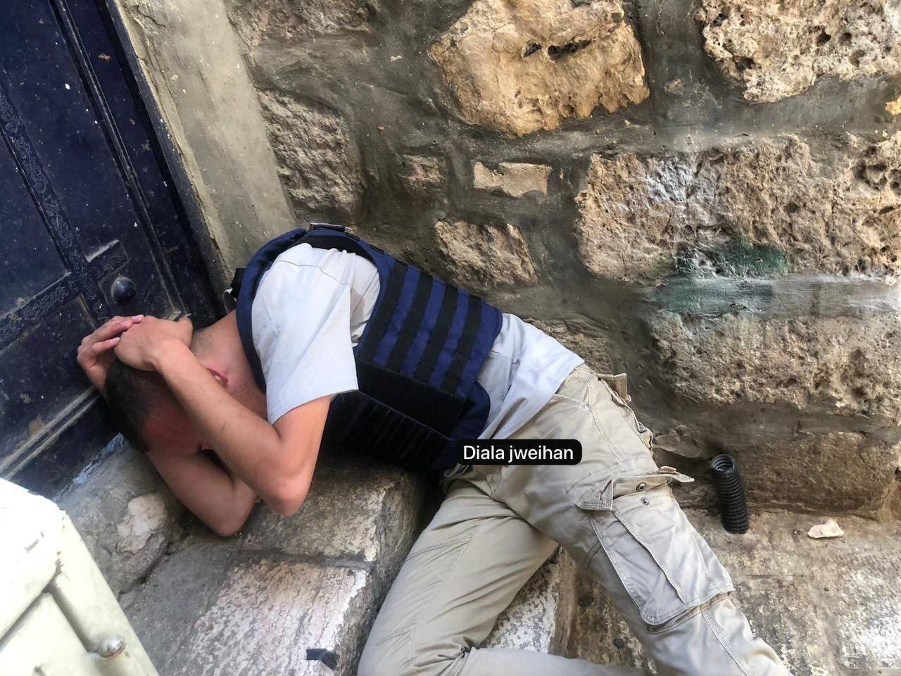 Israeli settlers attack journalist in occupied Jerusalem