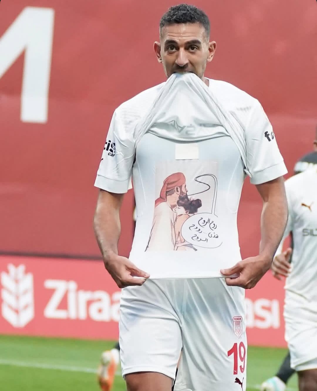 Egyptian Footballer Wears Shirt Honoring Slain Palestinian Icon