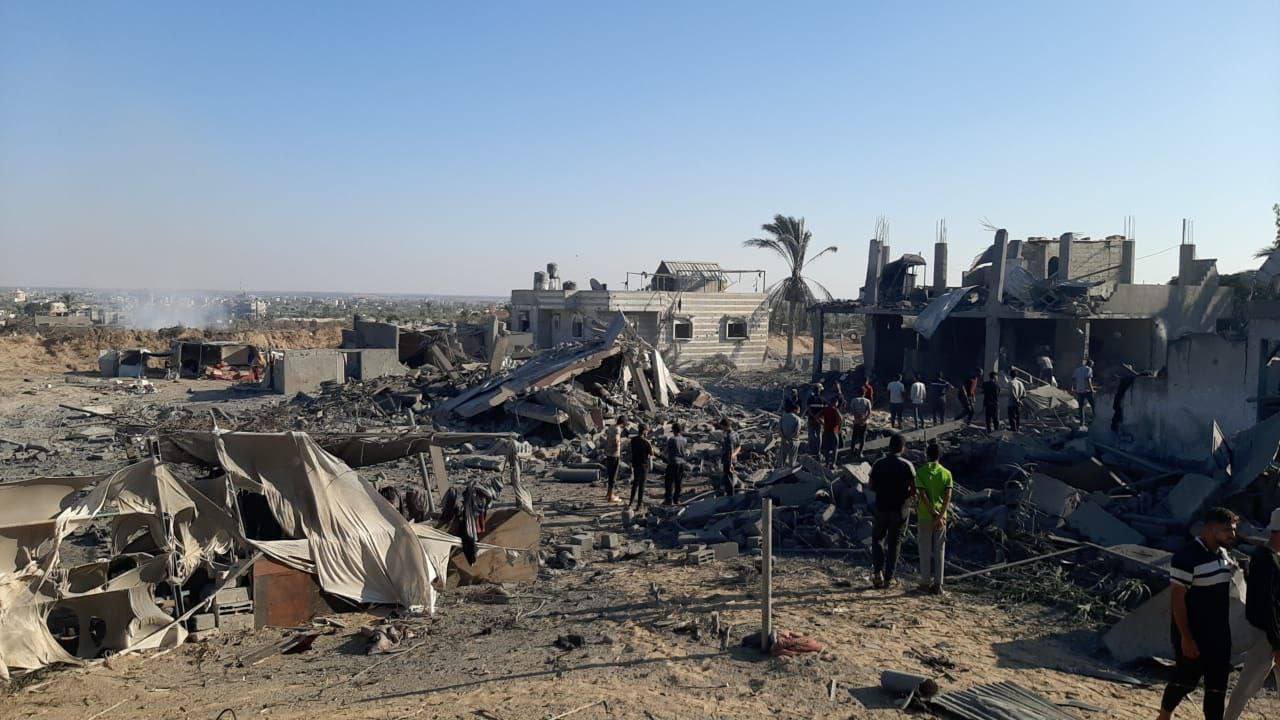 Israeli airstrikes cause mass destruction in Khan Yunis