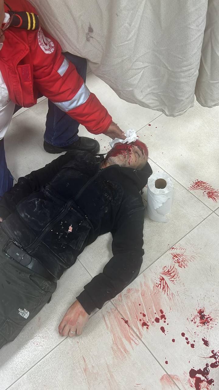 IOF soldiers open fire on young men near Jenin Hospital