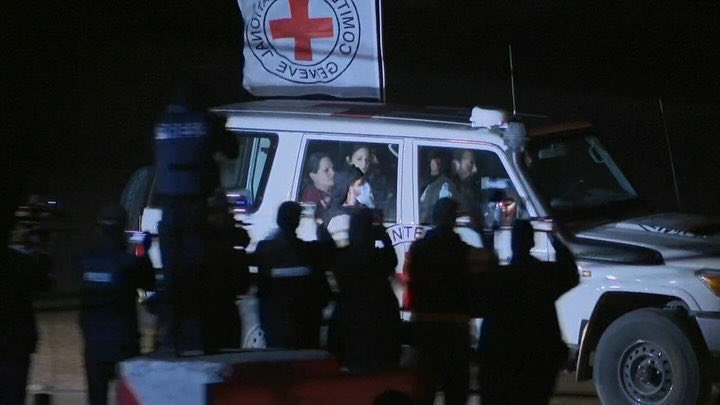 ICRC receives 13 Israeli prisoners in Gaza during ceasefire