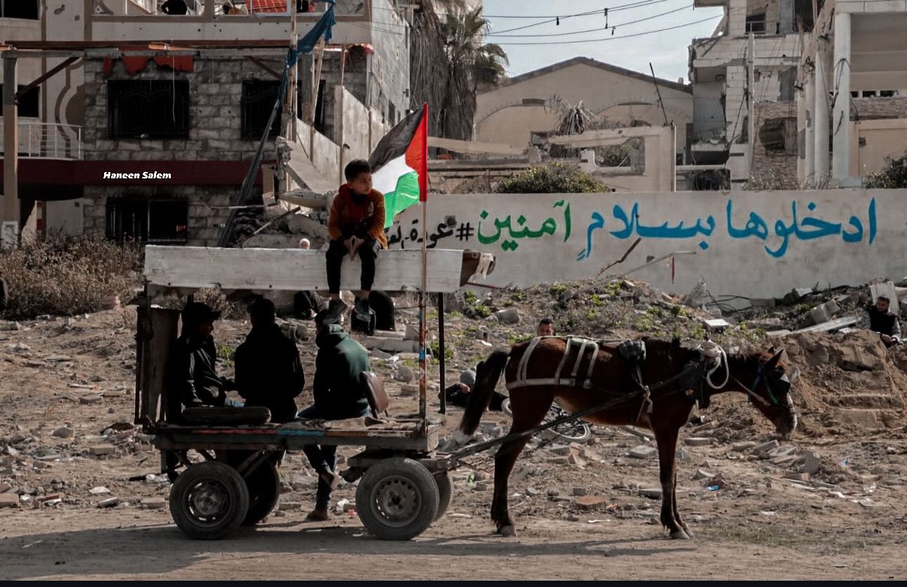 Northern Gaza residents await displaced families return from south