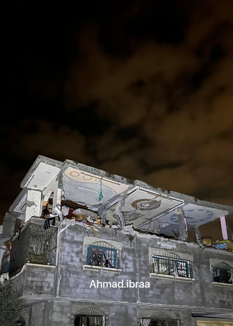 Israeli Airstrike Kills 14 in Rafah Family Homes