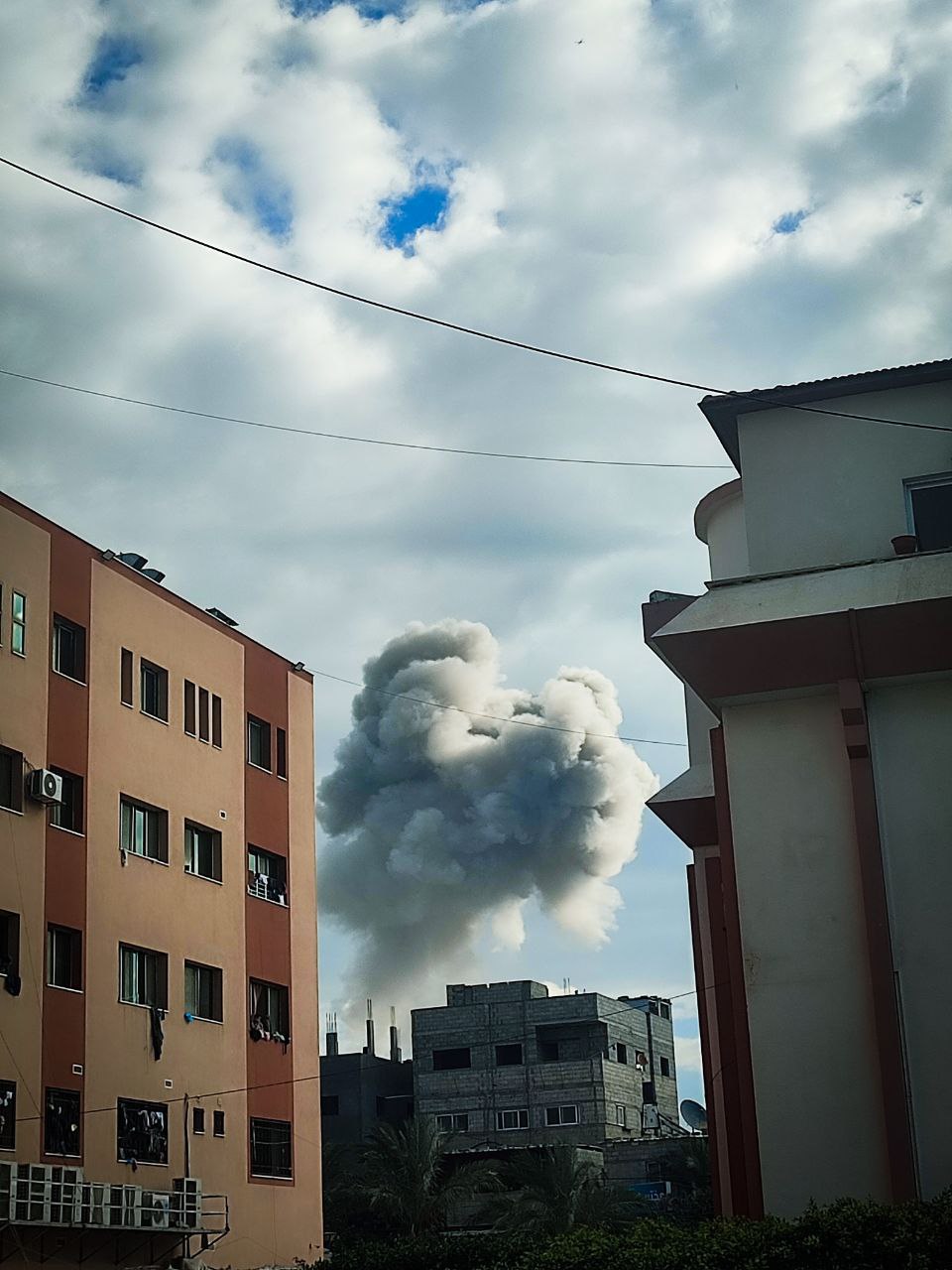 Israeli airstrikes continue over Khan-Younis today