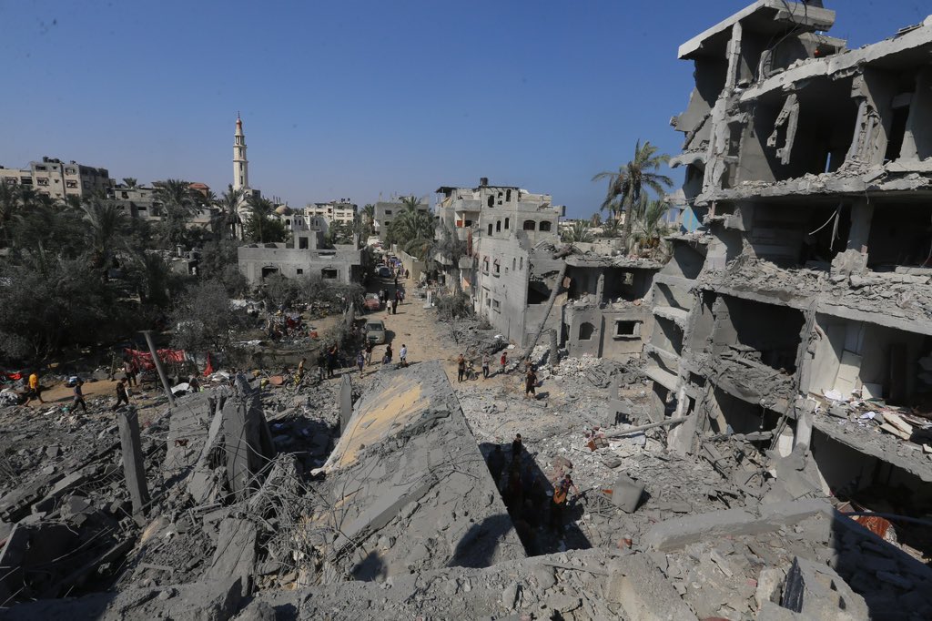 Israeli bombing kills 15 in Al Burij refugee camp