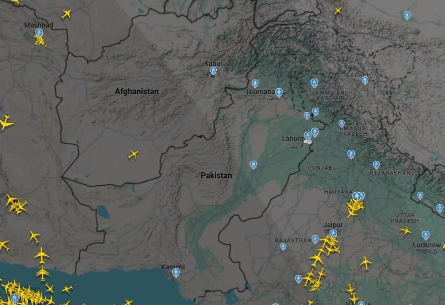 Pakistan declares state of war airspace closure