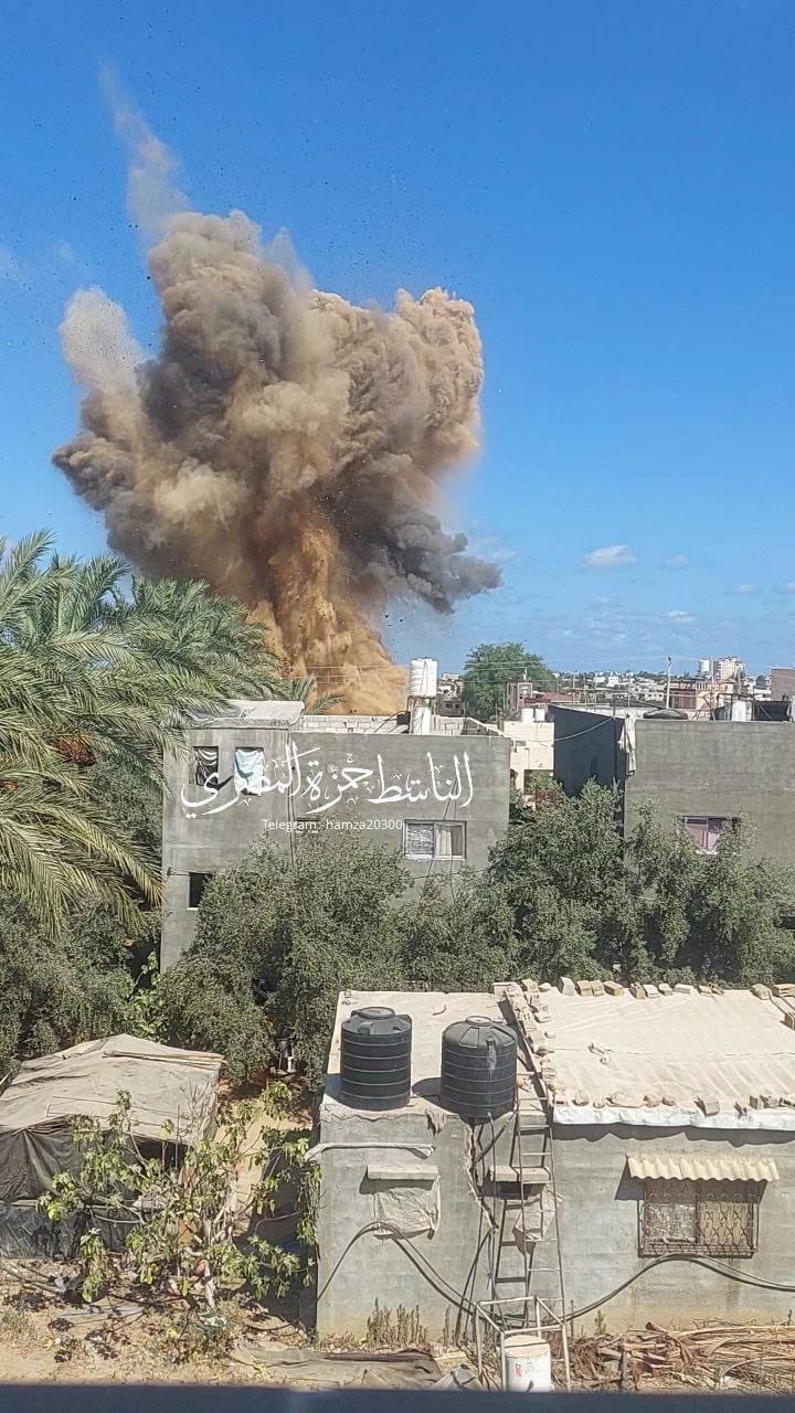 Israeli warplanes destroy Palestinian home in Gaza Strip