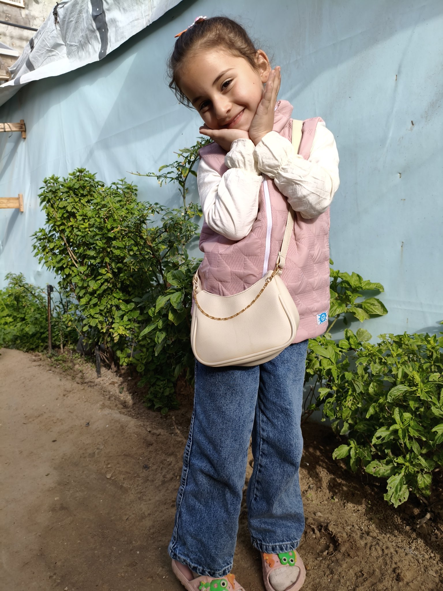 Daughter survives war, grieves loss of brother during Eid