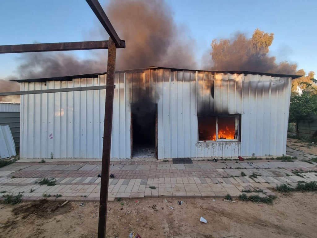Israeli Forces Destroy 47 Palestinian Homes in Naqab
