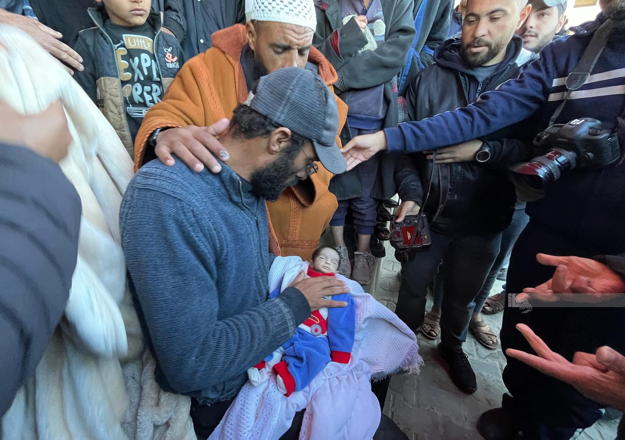 Palestinian infant dies from cold in Gaza Strip