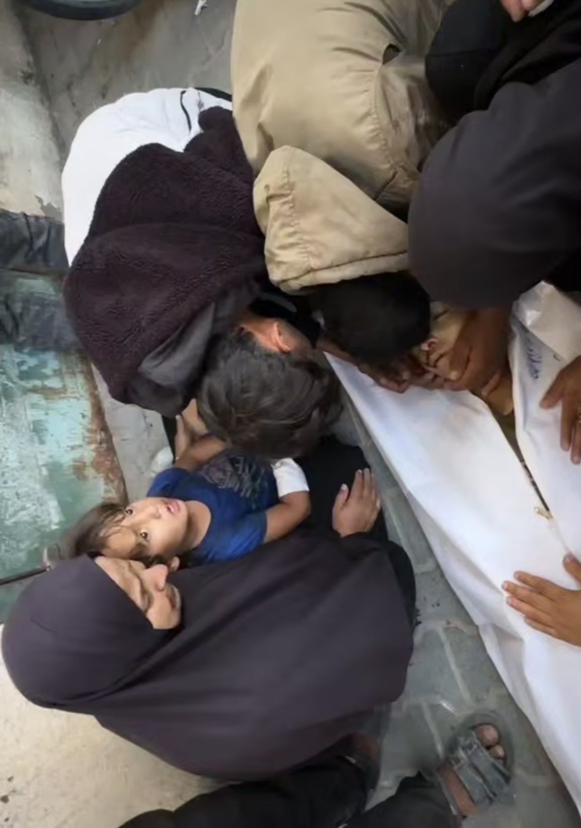 Israeli airstrikes kill 15 civilians across Gaza cities