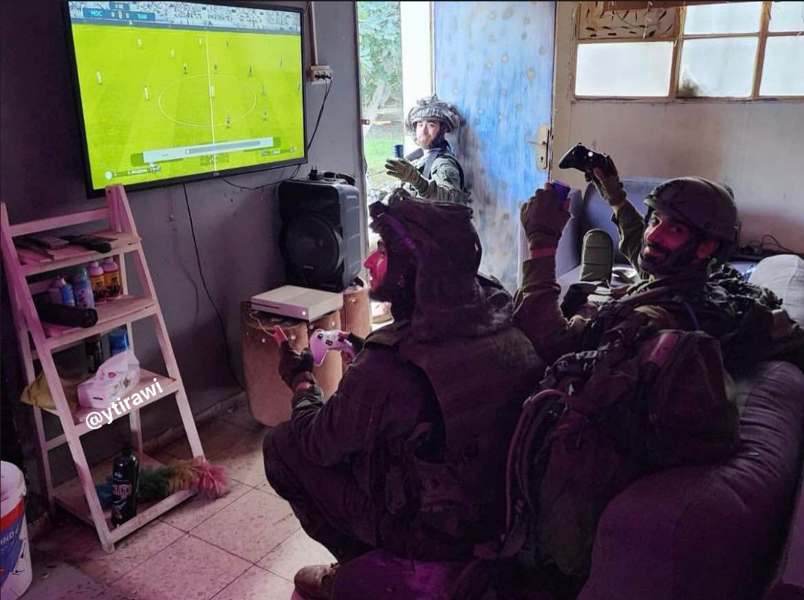 Israeli soldiers share raid photos from Jenin refugee camp
