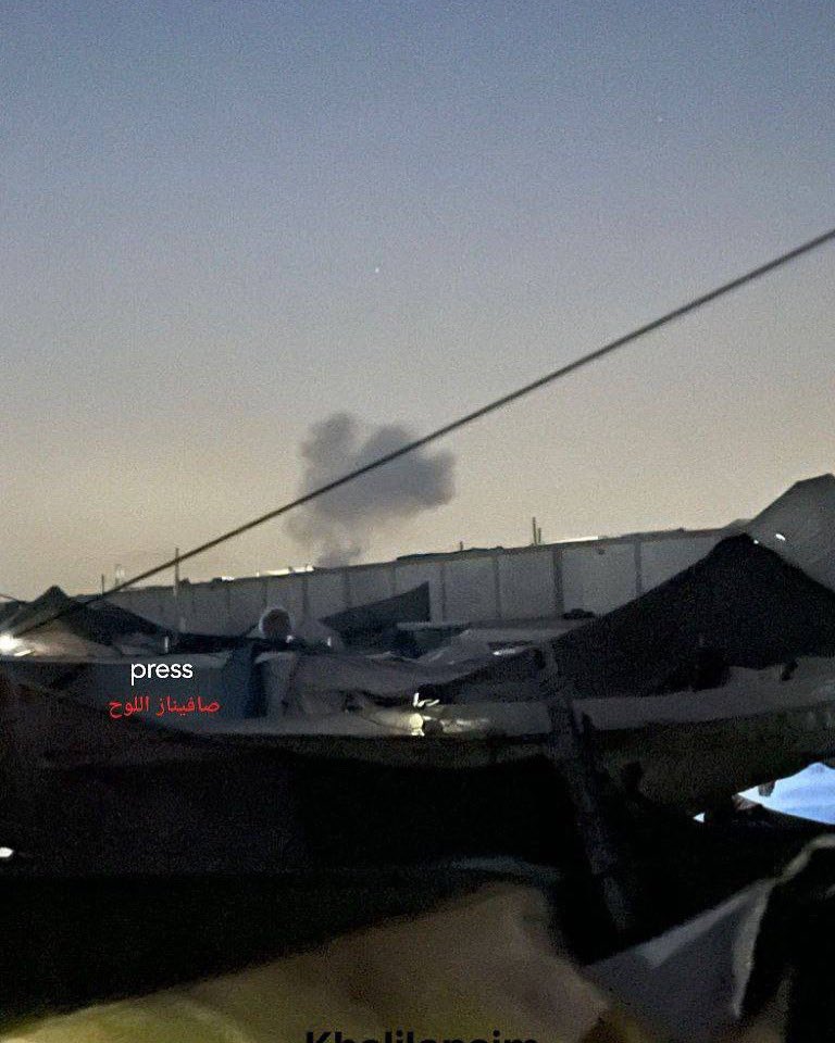 Israeli warplanes detonate residential blocks in Khan Yunis Gaza