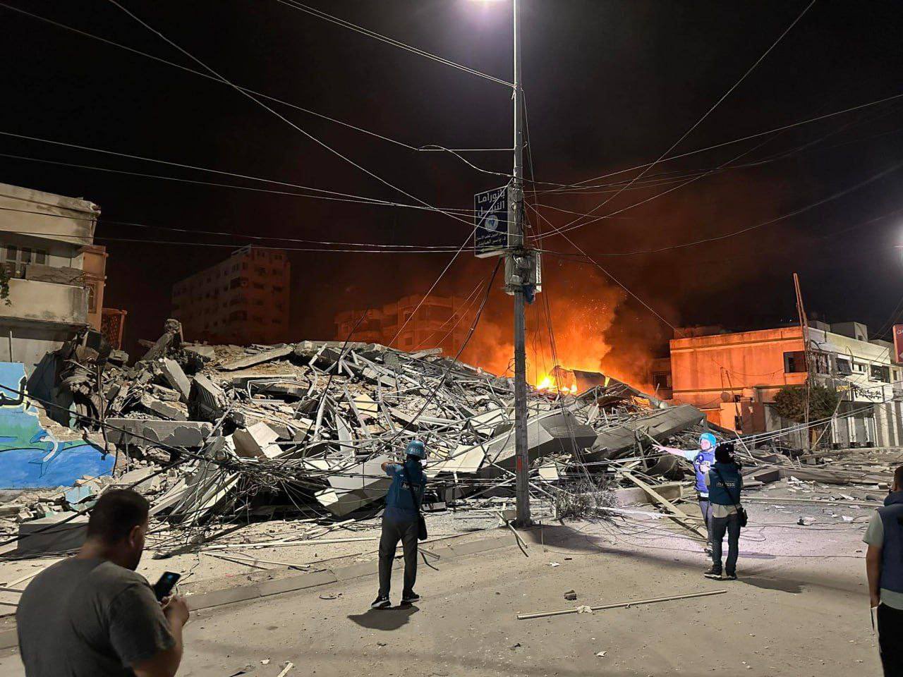 Israeli warplanes strike Khan Yunis in southern Gaza Strip