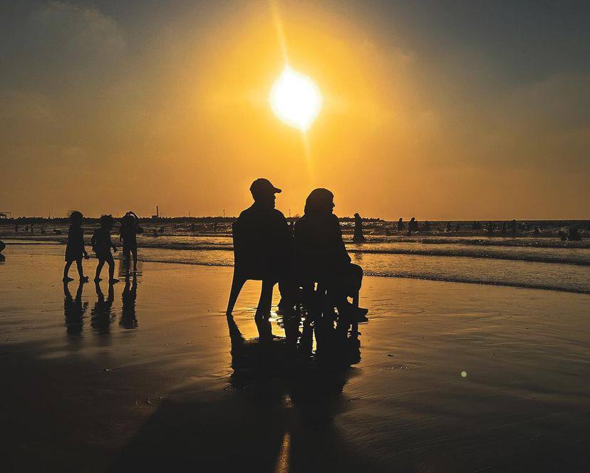 Palestinians Find Solace in Gaza Sea Amid Israeli Genocide