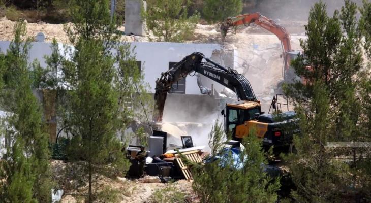 Israeli forces demolish five Palestinian homes in al-Walaja village