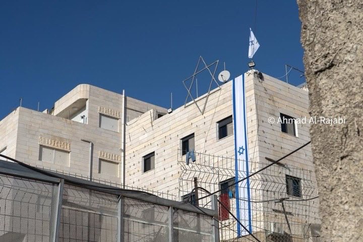Israeli settlers seize residential buildings near Hebron