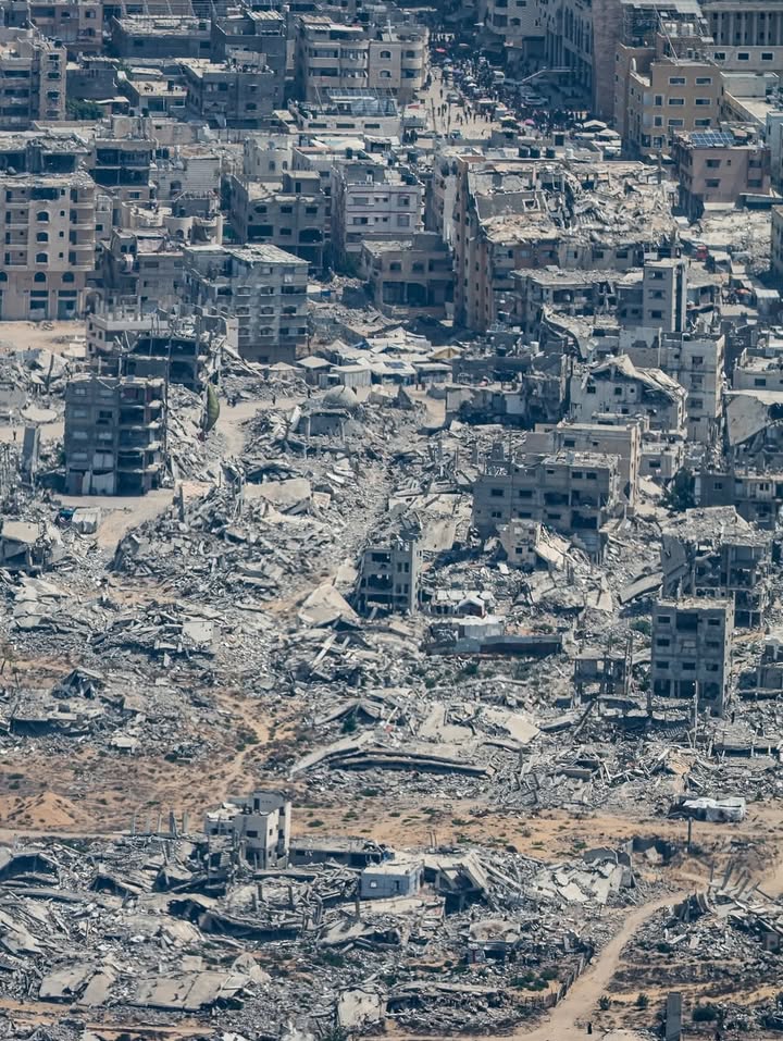 Gaza civilian homes show massive destruction in photographs