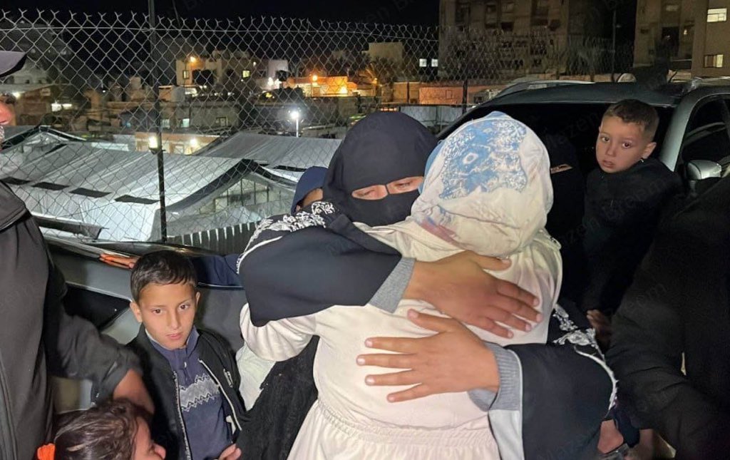 EUBAM Rafah Investigators Screen Palestinian Passengers Returning to Gaza