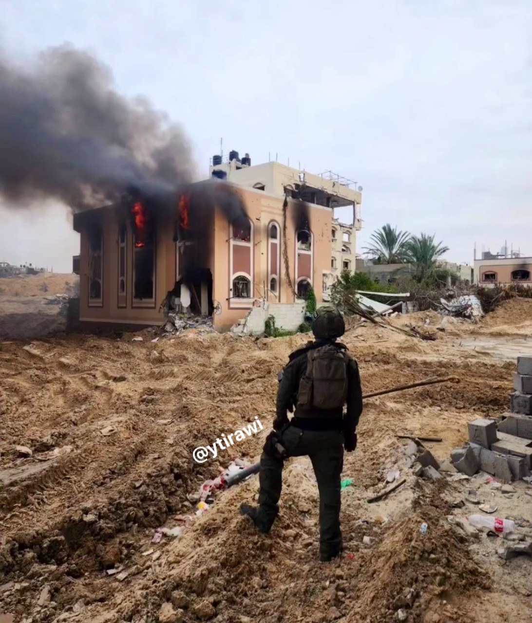 Israeli Soldier Boasts About Burning UN School and Mosque Gaza