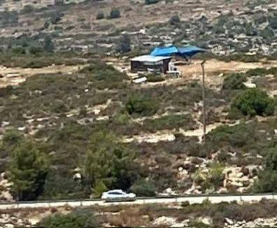 Israeli settler militias establish tents on Palestinian lands in Bitello