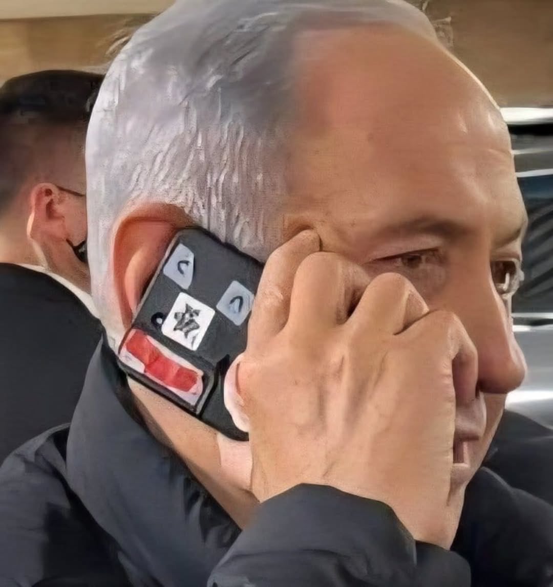 Netanyahu Uses Tape to Cover Phone Camera Over Hacking Fears