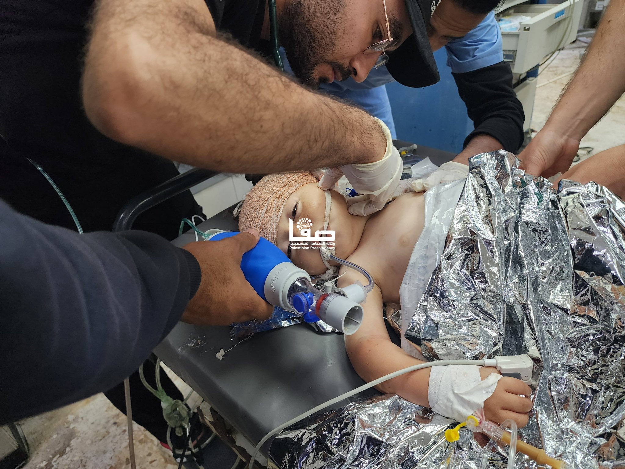 Israeli airstrikes kill civilians in Gaza tents