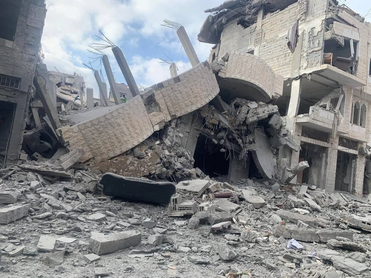 Woman and Boy Killed in Israeli Bombing in Khan Younis