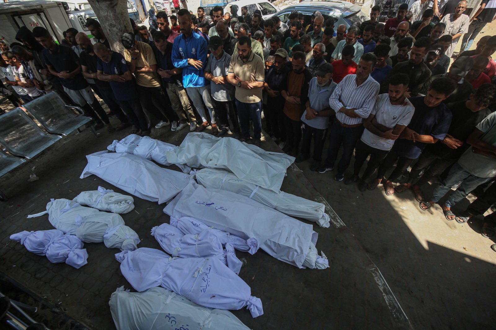 Gaza: 118 Palestinians killed, 581 wounded in 24 hours