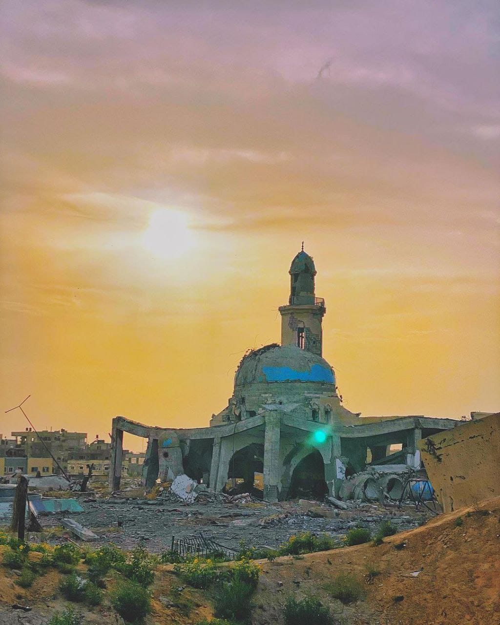 Al-Sheikh Zayed Mosque Damaged in Israeli Strikes Gaza